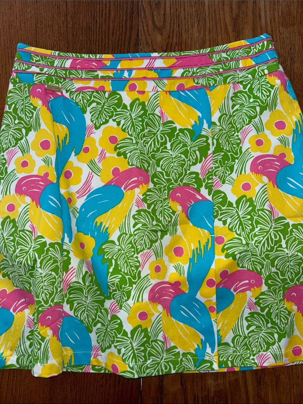 Lilly Pulitzer Bright Parrot 🦜 Print Skort Side Pockets! 🎾 ⛳️